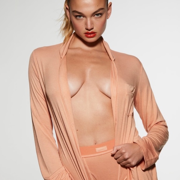 SKIMS peach ribbed super soft & stretchy button up pajama top size 2X NWOT - Picture 6 of 13